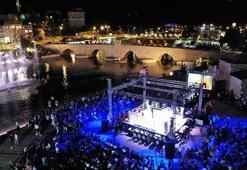 Yeşilırmak kenarında kick boks gecesine yoğun ilgi