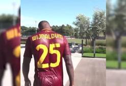 Roma, Wijnaldum transferini işte bu görüntülerle duyurdu!