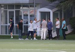 Fenerbahçe idmanında kritik toplantı! Jorge Jesus ve Ali Koç...