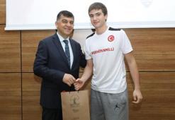Batu Anlar, Galatasaray'a transfer oldu