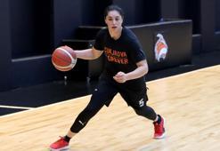 Çukurova Basketbol'lu oyuncular 4 kupayı da istiyor