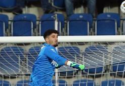 Fenerbahçeli Altay Bayındır'dan taraftara çağrı!