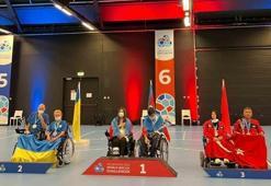 Sporcu kardeşler Hollanda'dan madalyayla döndü