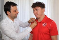 İsmail Küçüksolak, altınla ödüllendirildi