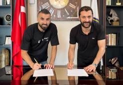 Erhan Çelenk'ten Bucaspor 1928'e 2+1 yıllık imza