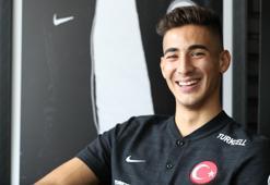 Mert Müldür kimdir? Mert Müldür kaç yaşında?
