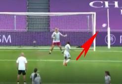 Lyon Kadın Futbol Takımının şut çalışması sosyal medyada viral oldu