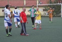 Isparta Valisi gazilerle futbol maçı yaptı