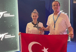 Merve Dinçel'den gümüş madalya