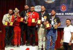 2022 Akdeniz Off-Road Kupası 2. ayağında dereceye girenlere kupa ve madalyaları verildi