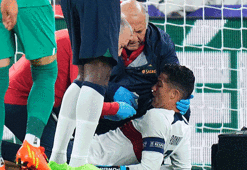 Çekya-Portekiz maçında korkutan sakatlık! Ronaldo, kaleci ile çarpıştı