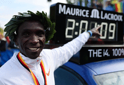 Berlin Maratonu'nda Kipchoge'den dünya rekoru
