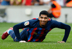 Barcelona'ya Ronald Araujo'dan kötü haber! Ameliyat olacak