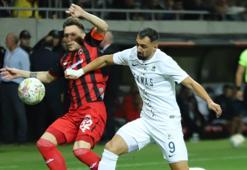 Menemen FK 9 gol attı, kalesinde 8 gol gördü
