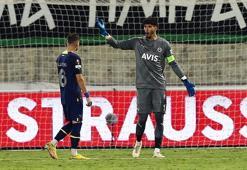 Altay Bayındır'ın hatası taraftarı çileden çıkardı