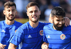 Turgutluspor, gurbette zincir kırdı