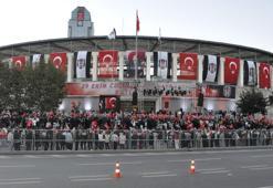 Beşiktaş'ta 50 bin kişiyle 29 Ekim coşkusu