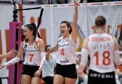 Eczacıbaşı ve Vakıfbank fire vermedi
