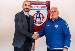 Altınordu'da Gökhan Ünal dönemi başladı