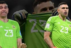 Arjantin kalecisi Emiliano Martinez'ten skandal hareket! Ödül töreni sırasında yapmıştı, sebebini açıkladı