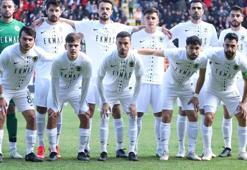 Menemen Futbol Kulübü, evinde çıkış peşinde