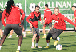 Galatasaray, Antalya kampındaki çalışmalarına devam etti