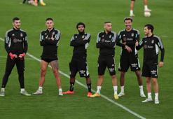 Beşiktaş günü çift idmanla tamamladı (VİDEO)