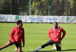 Sivasspor'un Antalya kampı başladı