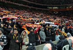Galatasaray tribünlerini soğuk hava durduramadı