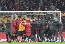 Galatasaray - Trabzonspor maçı sonrası övgü dolu sözler: Hakkıyla lider