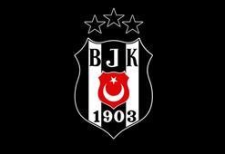 Beşiktaş bir transferi daha bitirdi! Yıldız futbolcu imzayı attı