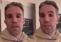 Robin van Persie'den depremzedelere destek