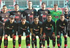 Eskişehirspor'un kamptaki rakipleri belli oldu