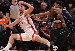 Alperen Şengün'den Brooklyn Nets karşısında double-double