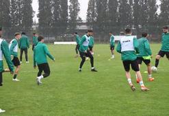 Süper Lig hasreti çeken Sakaryaspor, basamaklara sağlam basıyor