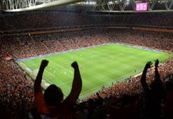 Galatasaray'da goller geldikçe kombine satıldı!