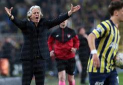 Fenerbahçe için olay yorum! 'Hızla yol ayrımına doğru'