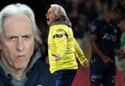 Sivaspor - Fenerbahçe maçı sonra Jesus'a olay sözler! 'Adam kafasına göre takılıyor!'