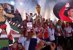 Şampiyon Samsunspor kupasına kavuştu! Coşkulu kutlama...