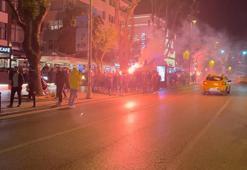 Bağdat Caddesi'nde Galatasaray taraftarlarının araçlarına saldırı