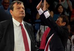 Sinan Erdem'de maç sonu 'Ergin Ataman' tezahüratları! Taraftarla vedalaştı