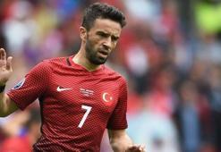 Gökhan Gönül futbolu bıraktı!