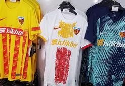 Kayserispor'un yeni formaları satışa çıktı