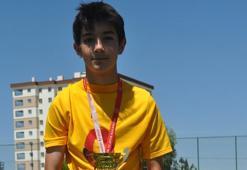 Kayserispor'da Arda Yiğit Oflaz umut veriyor