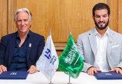 Jorge Jesus'un gözüne kestirdiği isim! Al Hilal'den yıldız oyuncuya çılgın teklif
