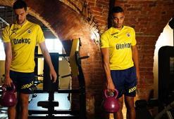 Fenerbahçe'de yeni transferler kampa katıldı