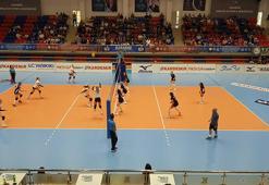 Kadın Voleybol Milli Takımı, İtalya'yı 3-0'la geçti