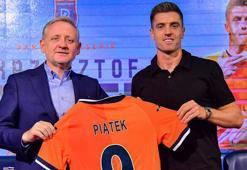 Başakşehir Krzysztof Piatek'i kadrosuna kattı