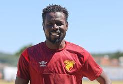 Göztepe'de Mame Diouf sevinci yaşanıyor