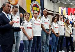 Filenin Sultanları Fenerbahçe Yüksek Divan Toplantısı’nda ayakta alkışlandı